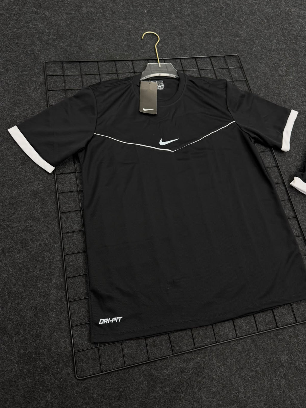 Conjunto Masculino Dri-FIT de Treino🏃🏻💥 Ideal Para Academia, Corrida. 🚚 FRETE GRÁTIS para toda a região de São Paulo!