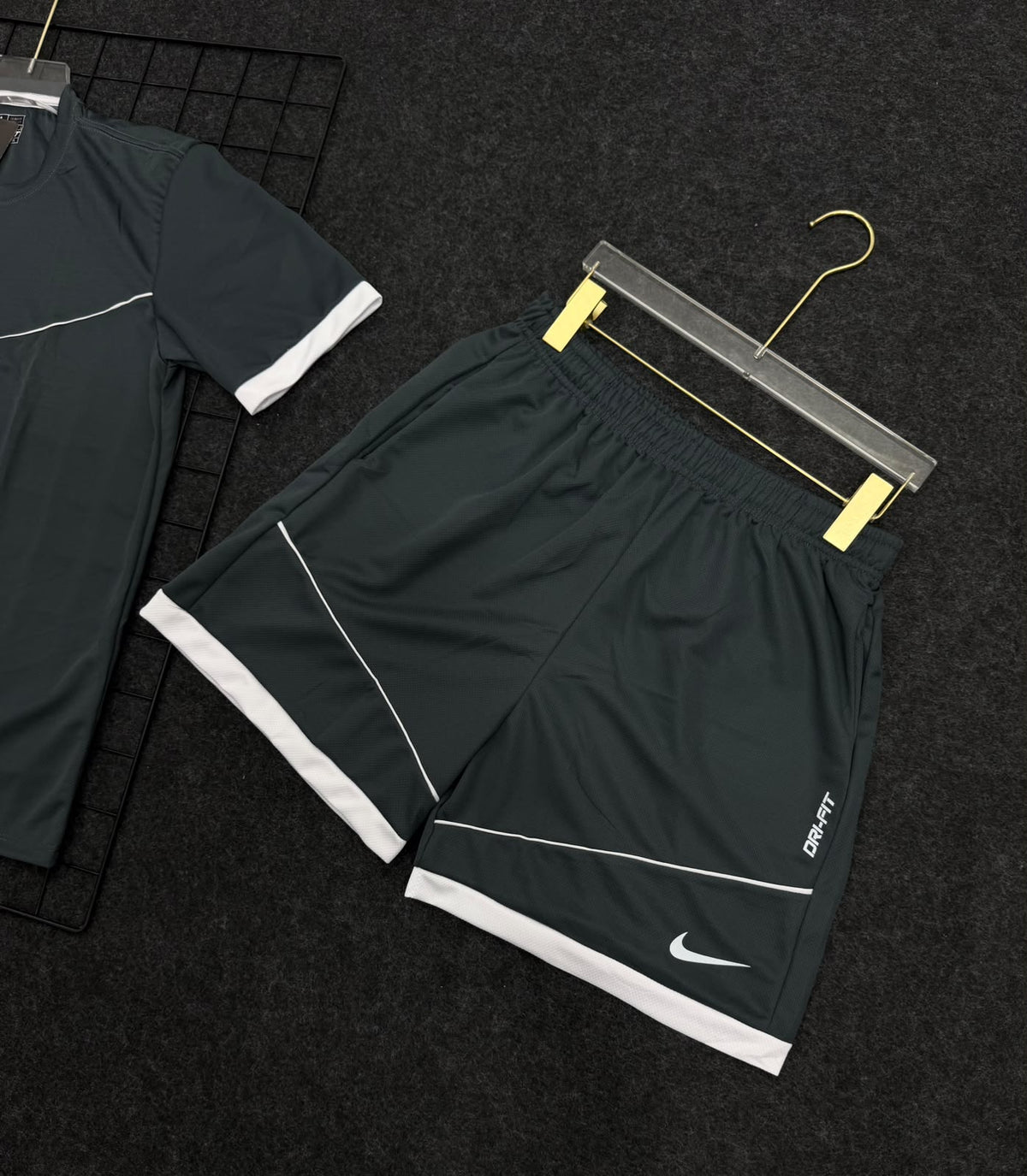 Conjunto Masculino Dri-FIT de Treino🏃🏻💥 Ideal Para Academia, Corrida. 🚚 FRETE GRÁTIS para toda a região de São Paulo!